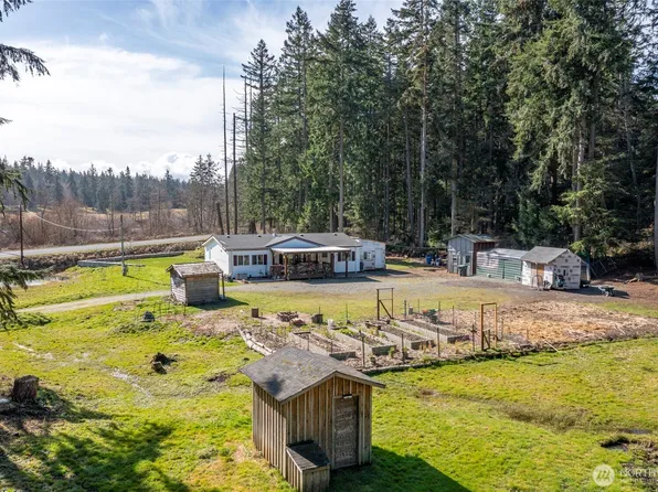 3335 Cougar Lane, Oak Harbor, WA 98277