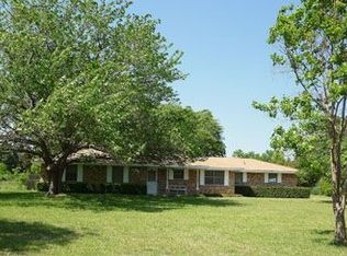 209 Spinner Rd, Desoto, TX 75115