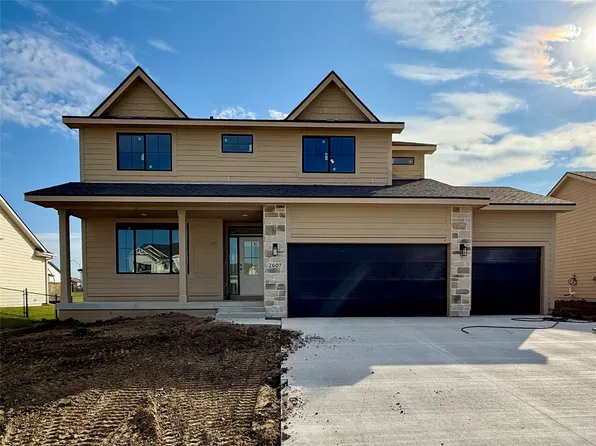 2607 NW Fairfield Dr, Ankeny, IA 50023