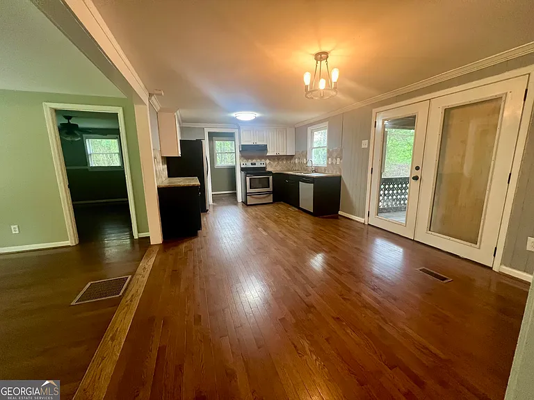 806 Pj East Rd — Photo 2