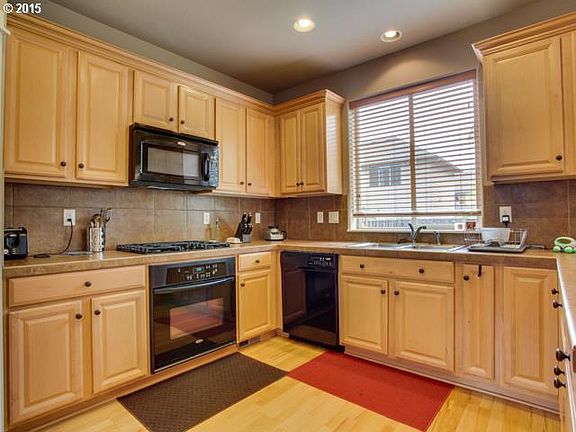 2nd image of 234 NE 62nd Pl