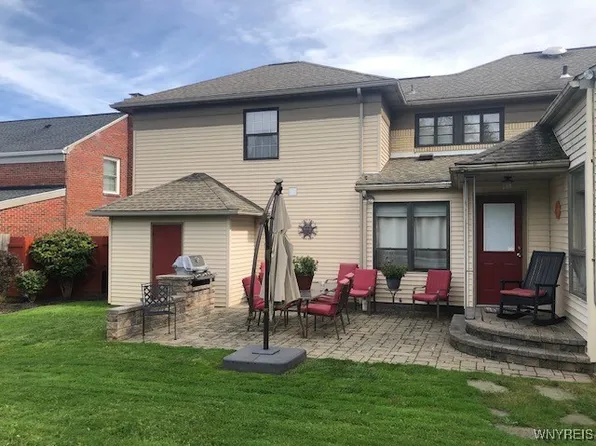 37 Coniston Rd, Amherst, NY 14226