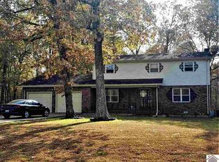 2035 Happy Hollow Dr, Paducah, KY 42003