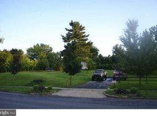 1202 Parkside Dr S, Reading, PA 19611