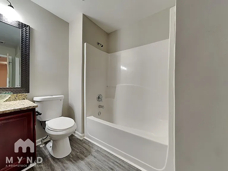 216 Allegrini Dr — Photo 32