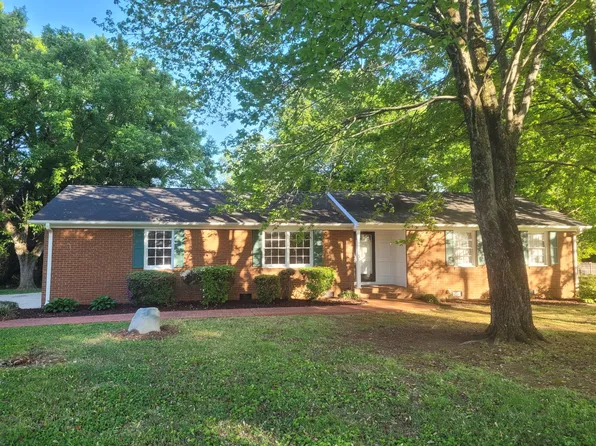 5701 Cates Dr, Greensboro, NC 27409