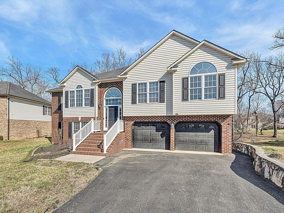 3rd image of 1334 Millers Landing Cir
