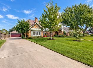 807 Longview Dr, Sugar Land, TX 77478