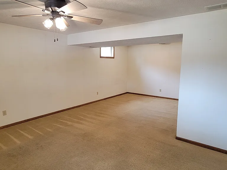 5208 Ascot Cir — Photo 22
