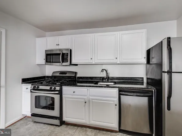 12307 Braxfield Ct #413, Rockville, MD 20852