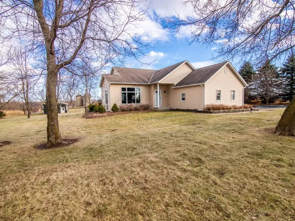5232 County Highway P, West Bend, WI 53095