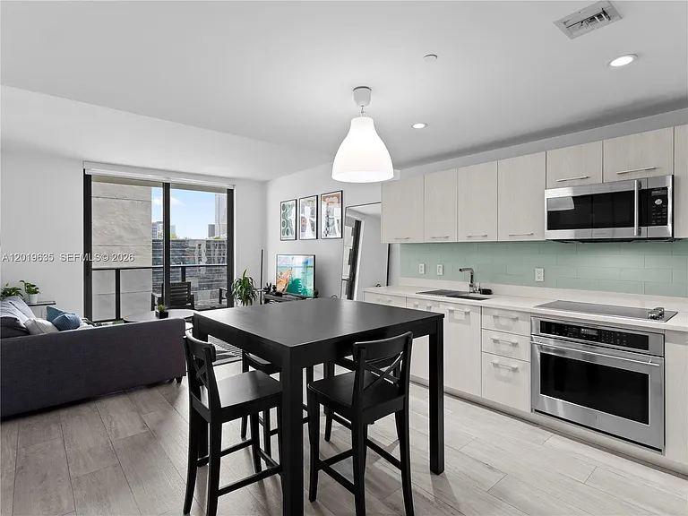 55 SW 9th St #1810 — Photo 13
