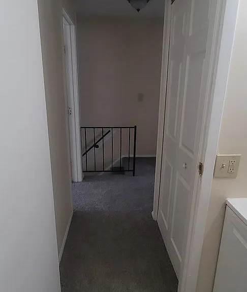 570 Erlanger Rd — Photo 2