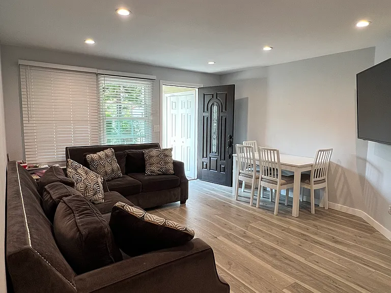 437 Canyon Dr #B — Photo 6