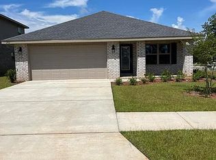 202 Baycliff Dr, Crestview, FL 32536