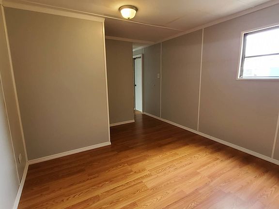 5th image of 12300 Seminole Blvd #72