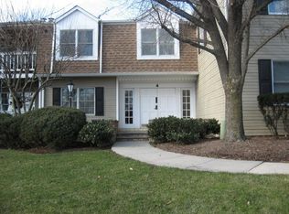 4F Heritage Dr #F, Chatham, NJ 07928