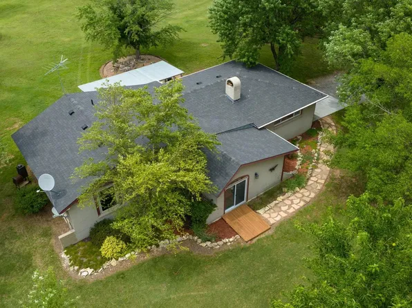 15949 SW Ponderosa Rd, Rose Hill, KS 67133