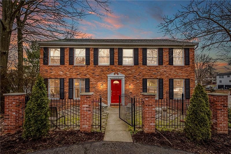 1236 Manor Dr, Pittsburgh, PA 15241 | Zillow
