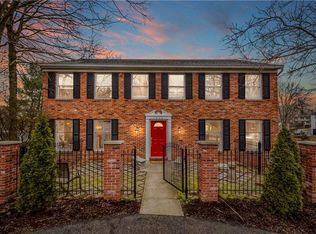 1236 Manor Dr, Pittsburgh, PA