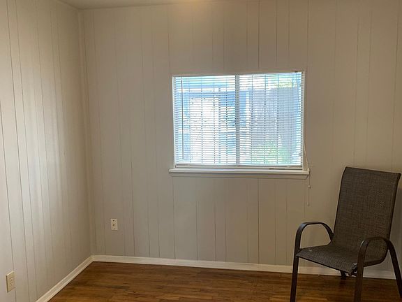 2nd image of 405 W Highland Blvd