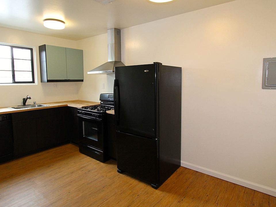 1st image of 1303 1/2 Cypress Ave