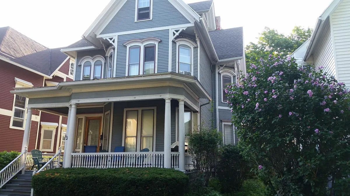 2 bed, 1000 sqft, $1,500 — Photo 1