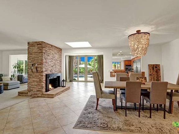 4th image of 2263 S Bobolink Ln