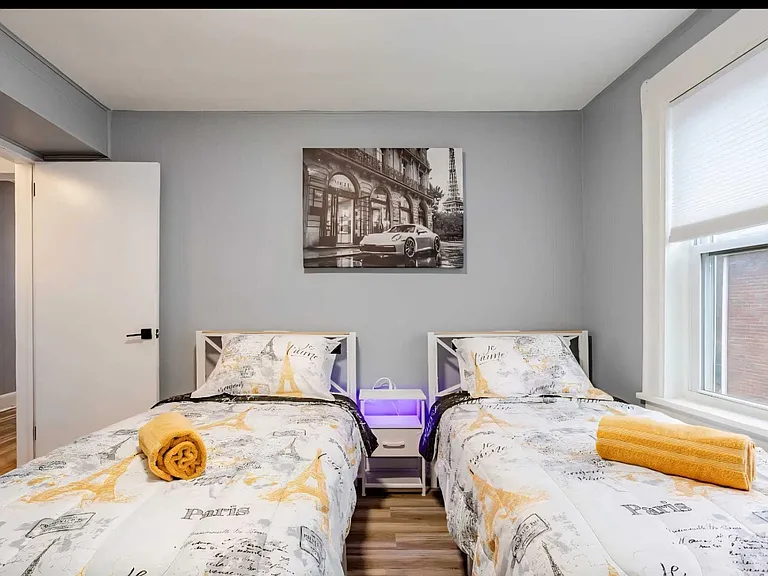 108 E Gibbons St #2 — Photo 10