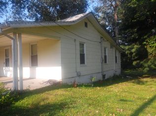 9711 Richfield Rd, Fairview Heights, IL 62208