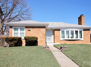 586 E Golf Rd, Des Plaines, IL 60016