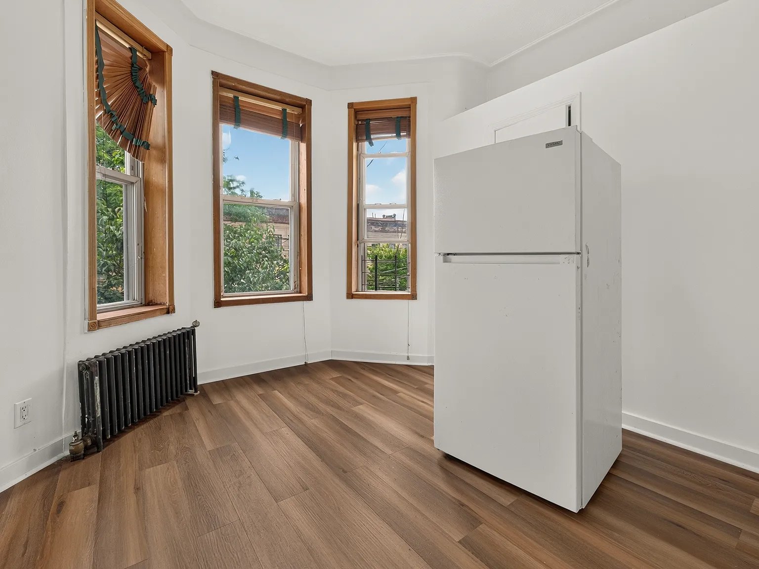 2 bed, $2,000 — Photo 3
