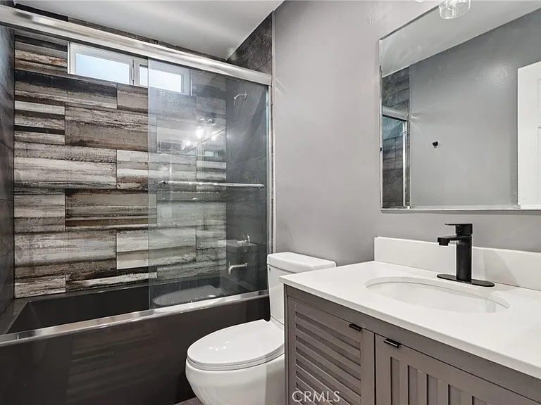 17467 Tuscan Dr — Photo 9