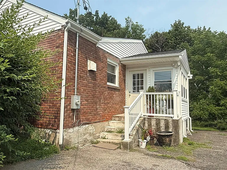 3 Elm St — Photo 15