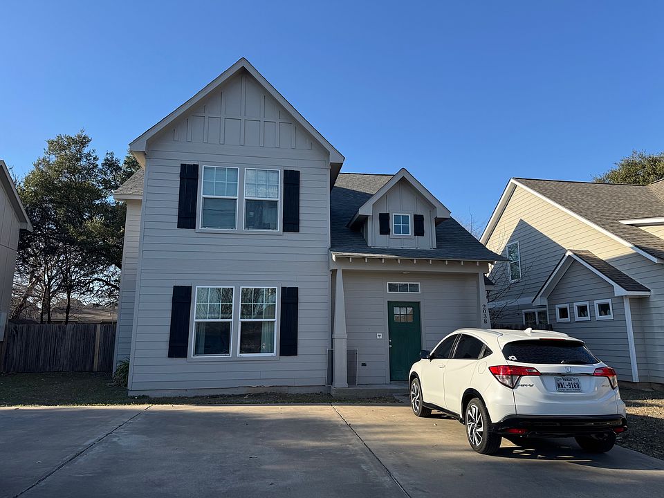1st image of 203 Sterling St