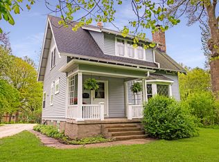 343 E Freistadt Rd, Thiensville, WI 53092