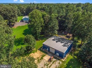 17080 Country Creek Ln, Amissville, VA 20106