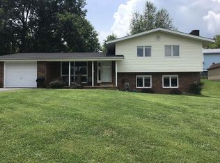 335 Cedar Point Rd, Johnson City, TN 37615