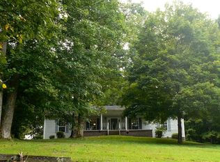 126 Wealdwood Dr, Clinton, TN 37716