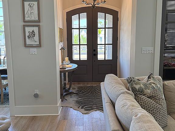 5th image of 105 Farm View Dr #109