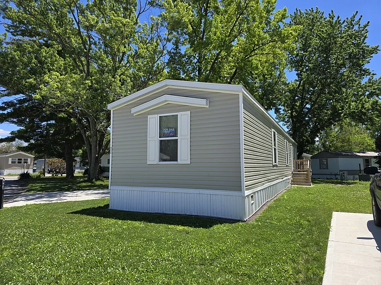 9025 Rushmore So — Photo 1