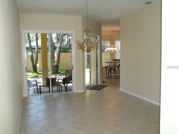 5th image of 104 Tanglewood Ct