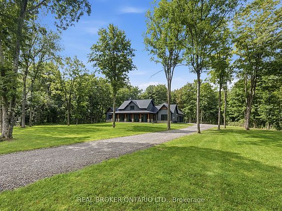 4th image of 16 Cole Rd