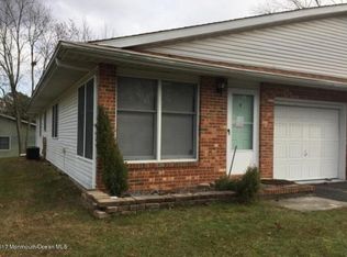 9 Magnolia Rd, Manahawkin, NJ 08050