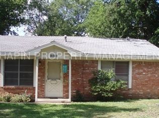 1616 Sycamore St, Commerce, TX 75428