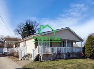 8644 Kleinman Rd, Highland, IN 46322