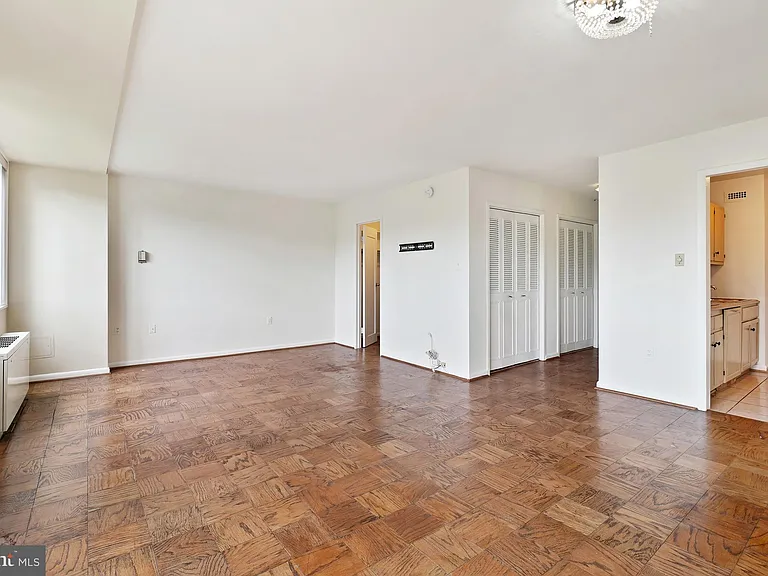 10500 Rockville Pike #605 — Photo 4