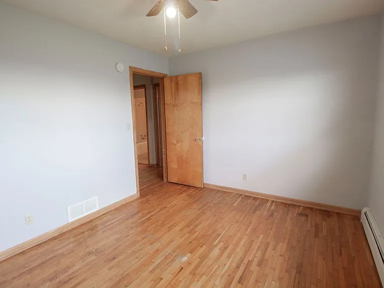 1303 Smiley Ln — Photo 18
