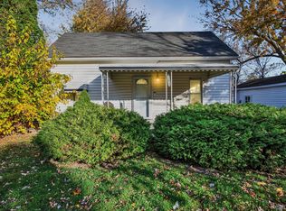 22828 Oakwood Ave, Eastpointe, MI 48021