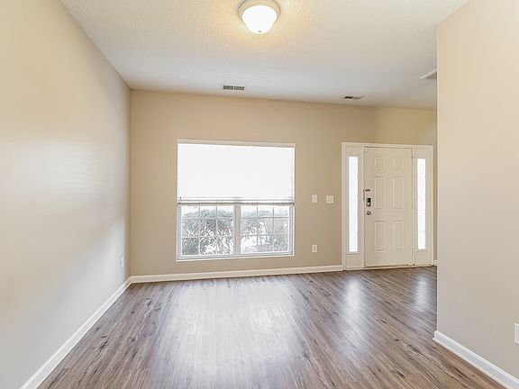 5th image of 4419 Golden View Dr